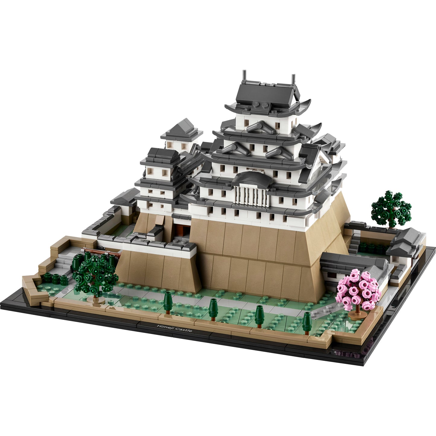 Build LEGO® Himeji Castle – ONLINE ONLY, by LEGO, with iconic white walls and tranquil gardens.