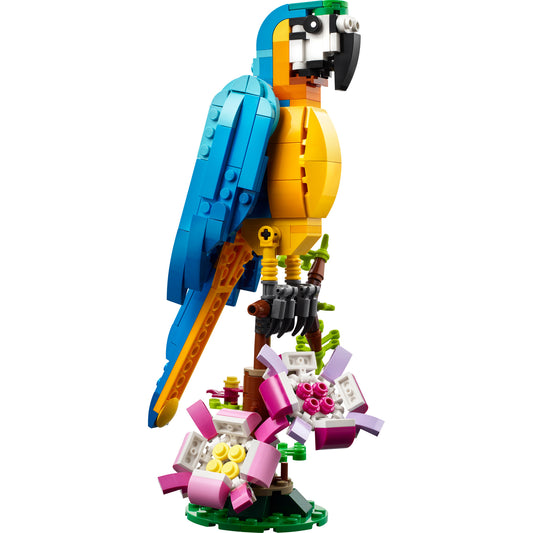 Product Image – LEGO® Exotic Parrot - ONLINE ONLY: A colourful LEGO parrot perched on a branch—fun building set!.