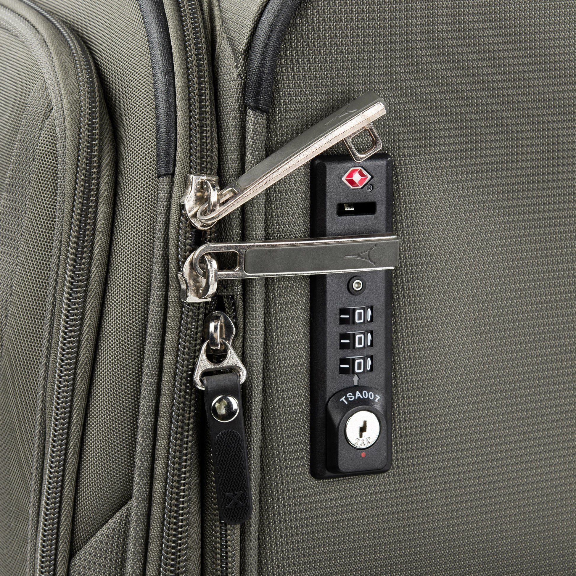 Travelpro® Maxlite® 5 19" International Carry-On Expandable Spinner