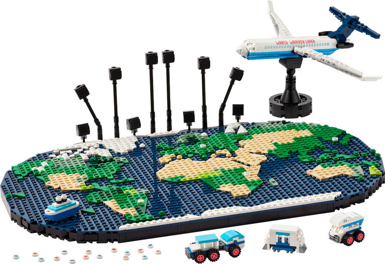 LEGO® Travel Moments playset—create family holiday memories with vehicles, airplane & world map.