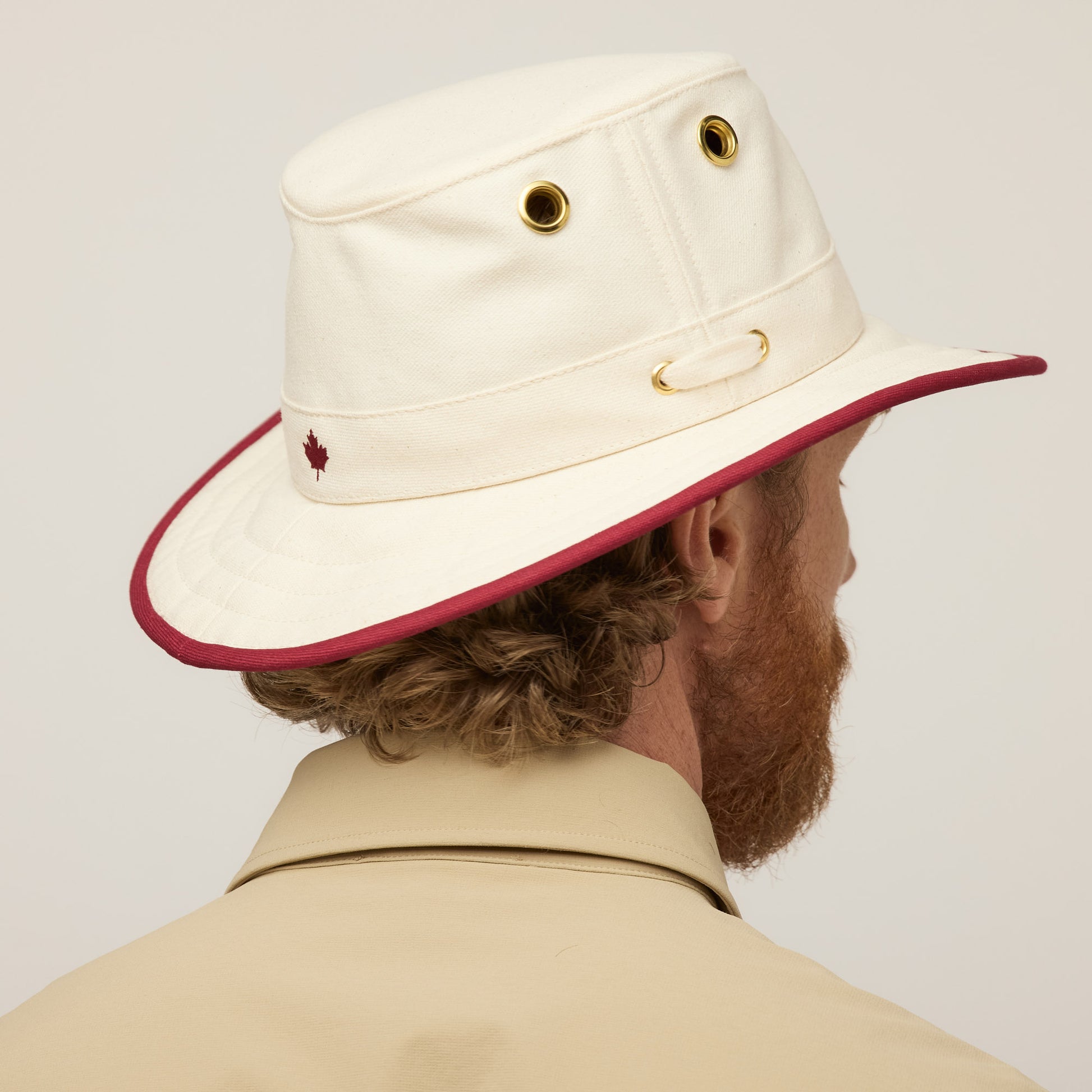 Tilley T5 Adventure Hat - Canada Day Edition