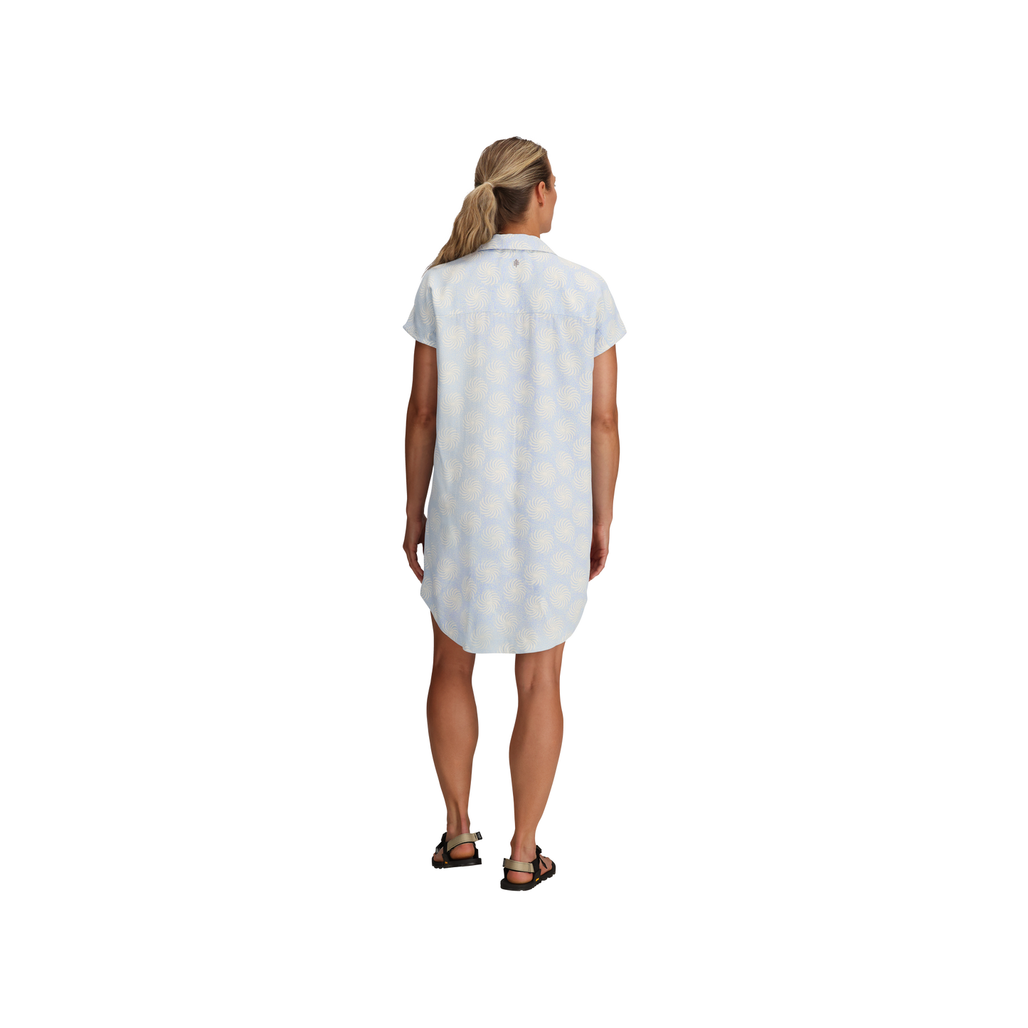 Woman in Royal Robbins Women's Camino Pucker Dress and sandals, seen from behind.