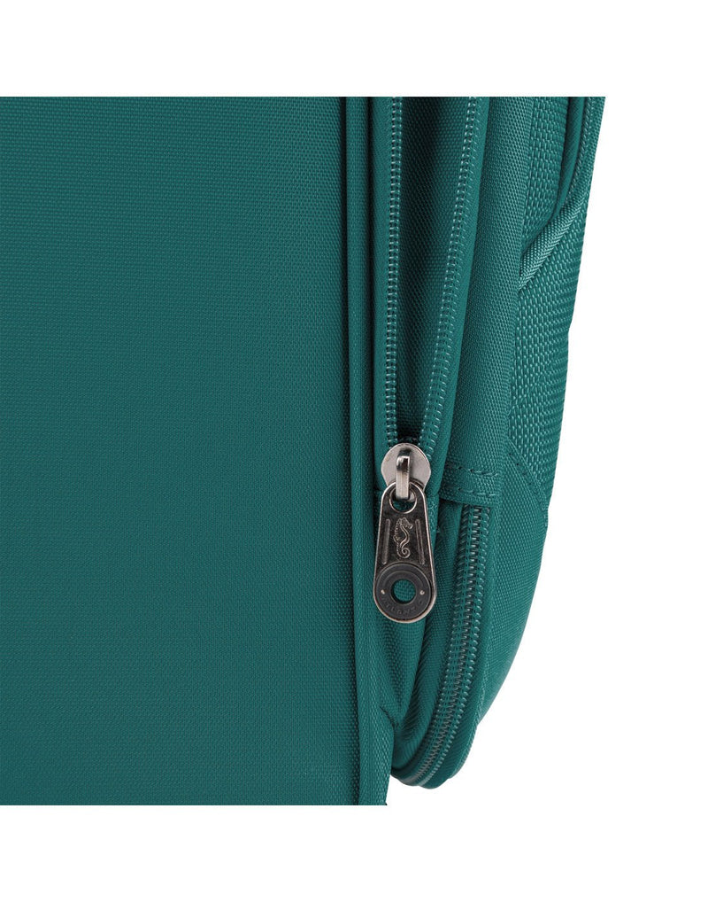 Close up of zipper on Atlantic Bavaria 28" Expandable Spinner, green.