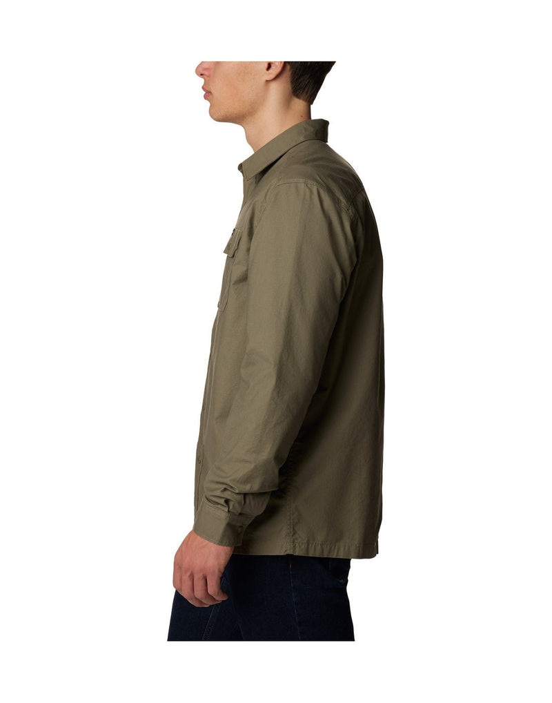 Left side view of a man wearing the Columbia Men's Landroamer™ Lined Shirt in Stone Green colour.