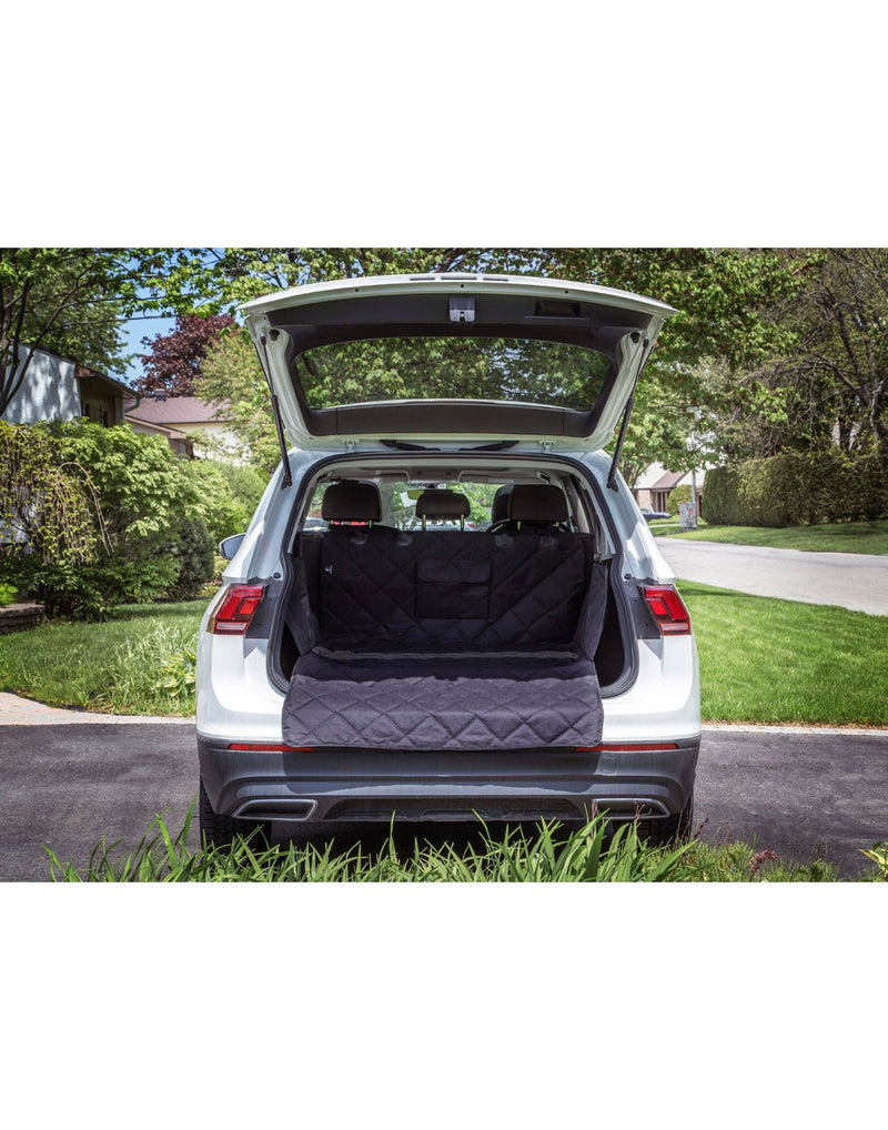 Exterior SUV trunk image showing The Good Dog Trunk Cover set up.
