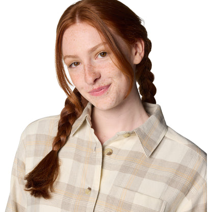 Top half of woman wearing Columbia Women's Holly Hideaway™ Flannel Shirt in chalk buffalo tartan, buttoned up