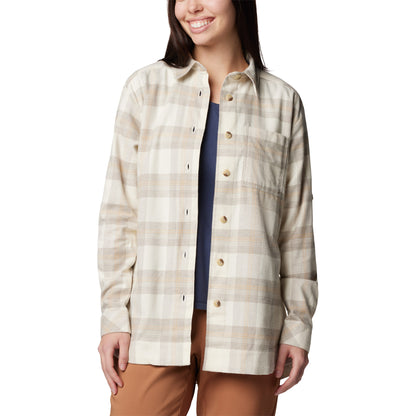 Woman wearing Columbia Women's Holly Hideaway™ Flannel Shirt in chalk buffalo tartan, front view, unbuttoned