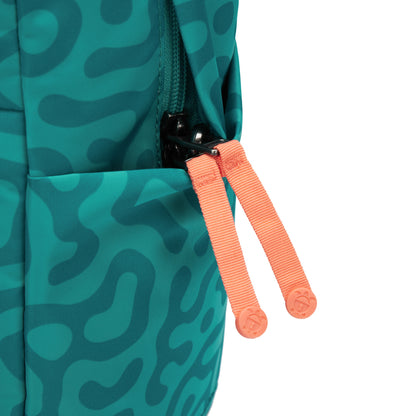 Close up of lockable zipper pulls.