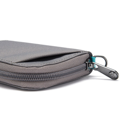 Pacsafe® RFIDsafe™ RFID Blocking Card Wallet, stone grey, close up of zipper
