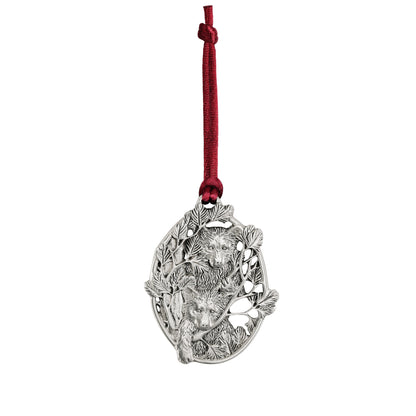 Handcrafted in Nova Scotia, this Seagull Pewter Plant-A-Tree Bear Ornament is a pewter oval featuring two bears.