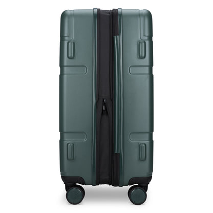 The Travelite Itinerary Medium Expandable Spinner features 4 wheels, TSA lock, and a sleek side profile.