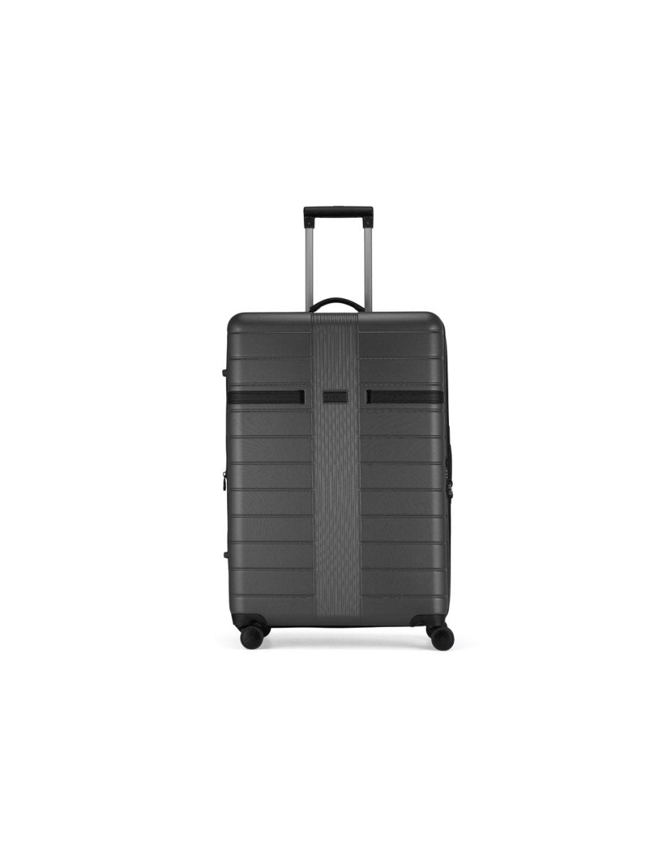 Bugatti Hamburg 28" Hardside Expandable Spinner in Charcoal, front view.