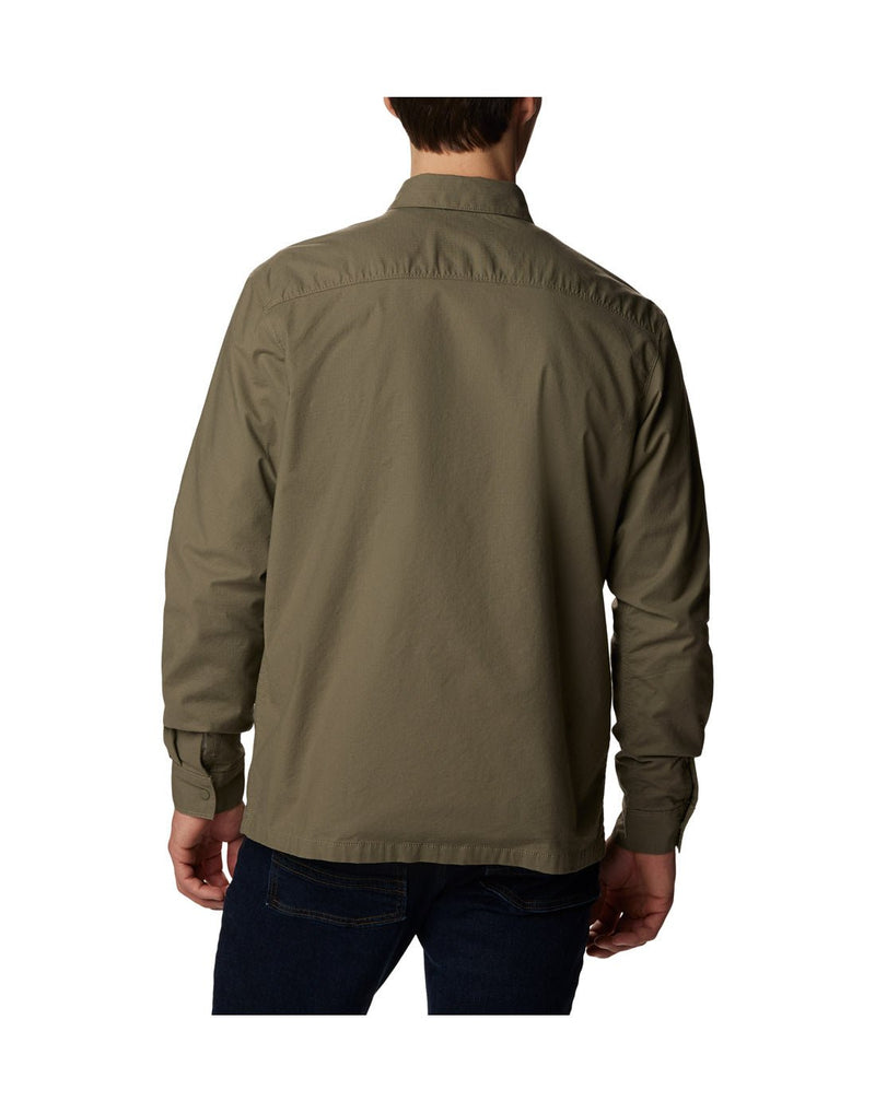 Back view of a man wearing the Columbia Men's Landroamer™ Lined Shirt in Stone Green colour.