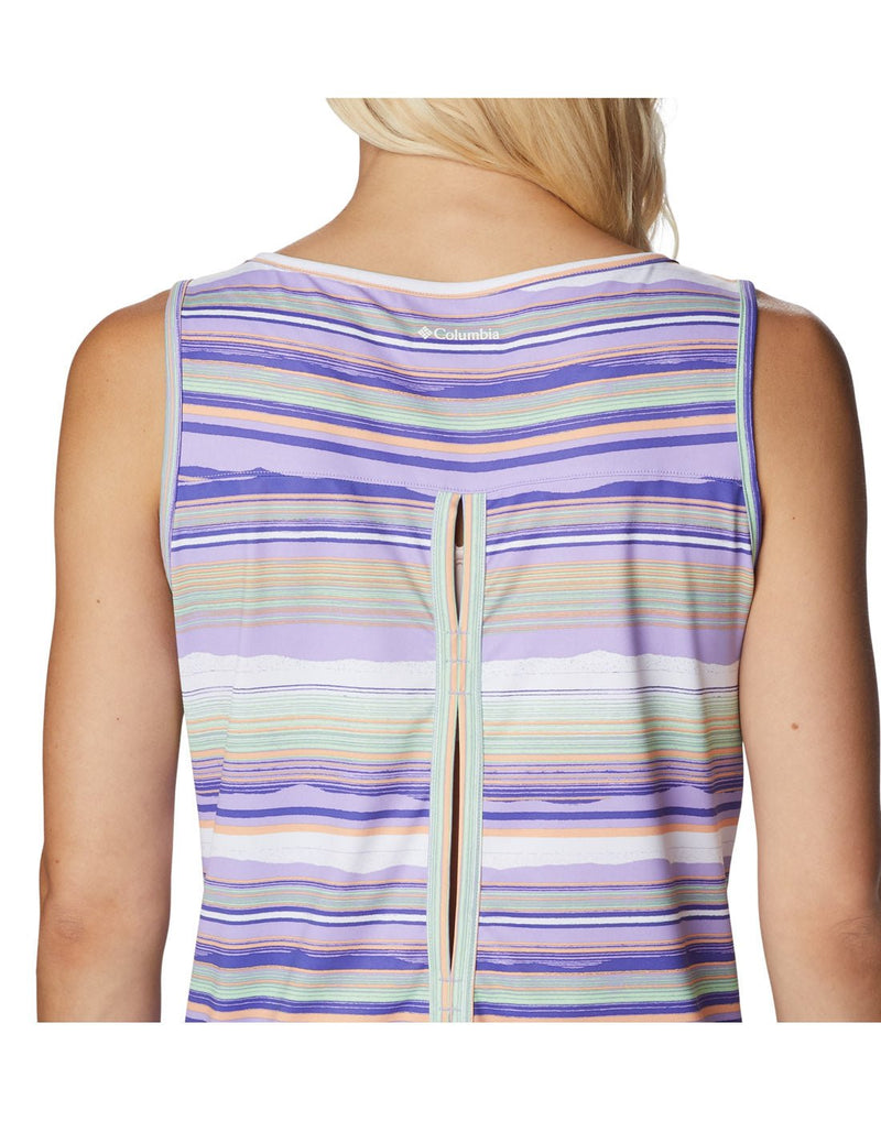 Close up of woman wearing Columbia Women's Chill River™ Tank in purple, white and pink multi stripe, back view with pleated slit down center of back