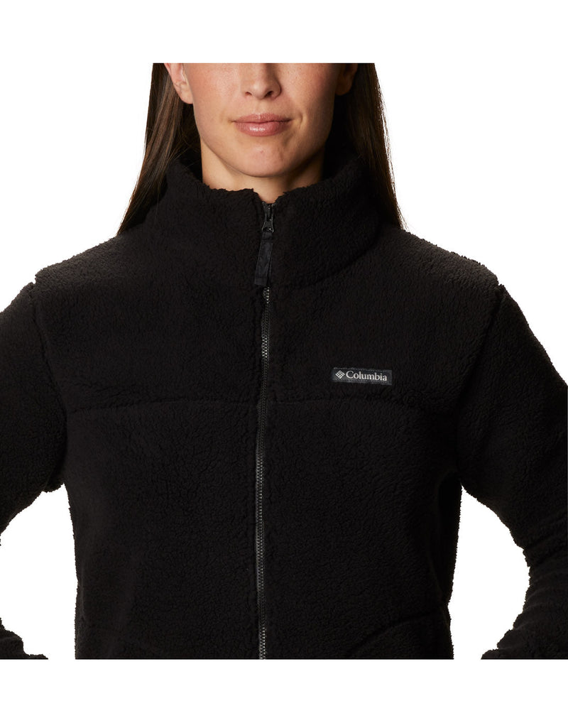 Woman wearing Columbia Women's West Bend™ Full Zip Fleece Jacket in black, close up front view.