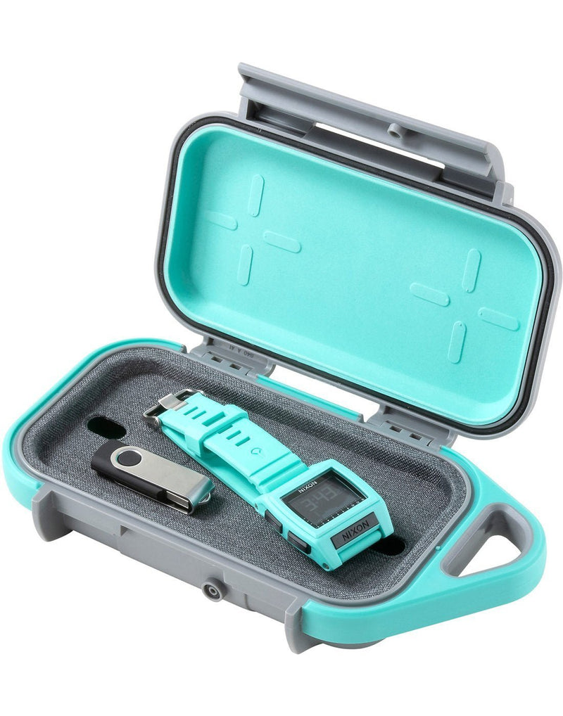 Pelican go™ g40 personal utility go case slate/teal colour open inside with accessories view