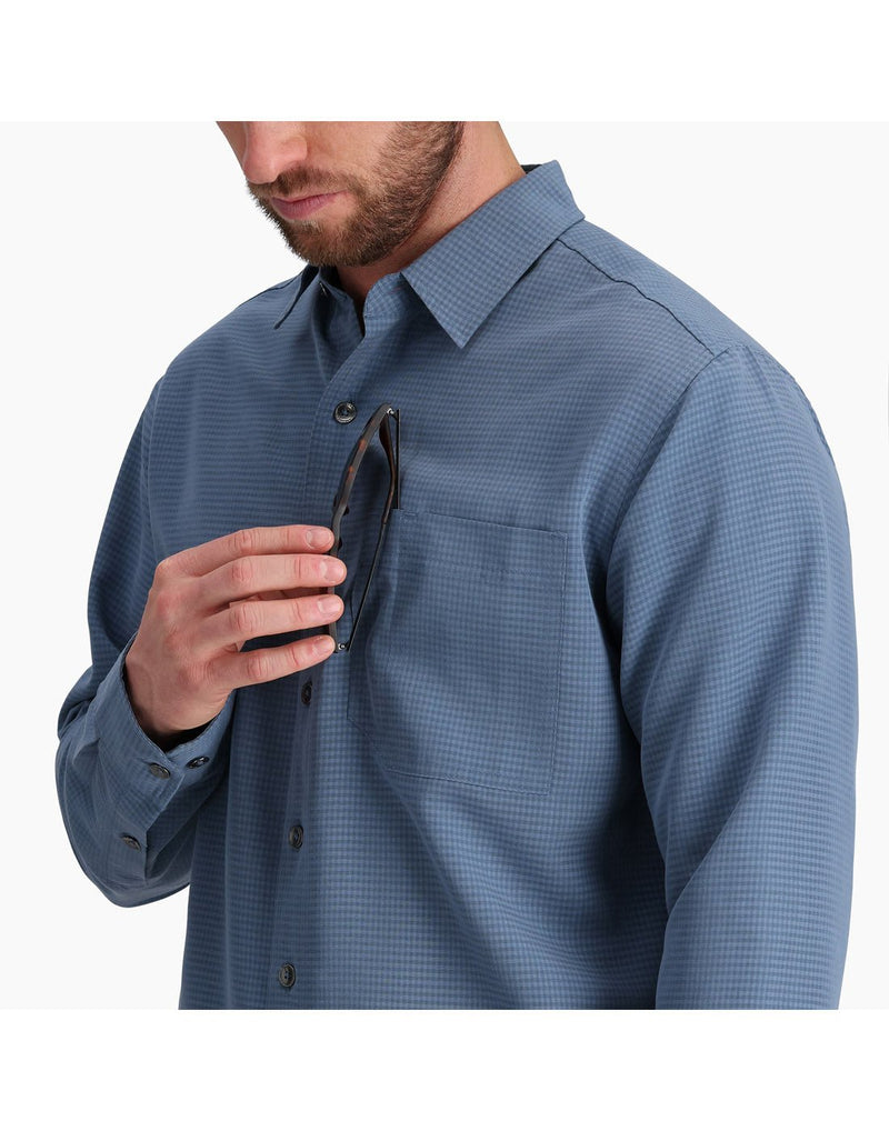 Close-up front view of a man wearing the Royal Robbins Men's Desert Pucker Dry Long Sleeve  in Sea blue colour.